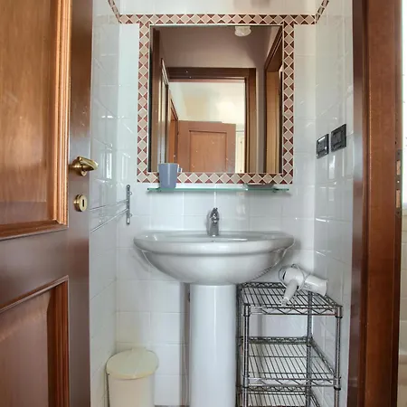 Casa Immersa Nella Natura Con Piscina Ac E Wi-fi 1 Casa de Férias Isolalunga