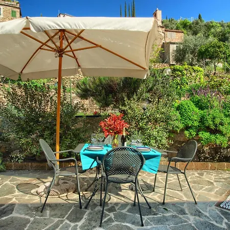 Casa Immersa Nella Natura Con Piscina Ac E Wi-fi 1 Feriehus